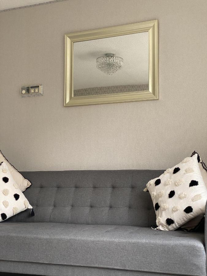 Bv Luxury Spacious 3 Bedroom House At Isaac Close Manchester Exteriér fotografie